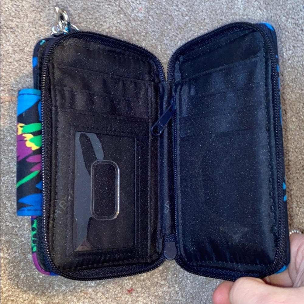 vera bradley wristlet